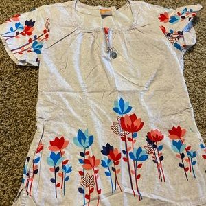 NrG by Barco XS Scrub Top DONATING SOON!!